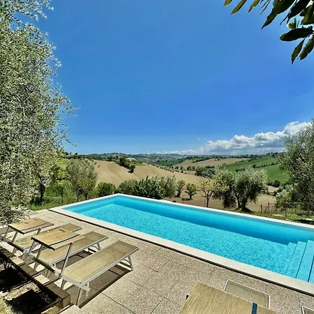 Magnificent On The Hills In Holiday home *